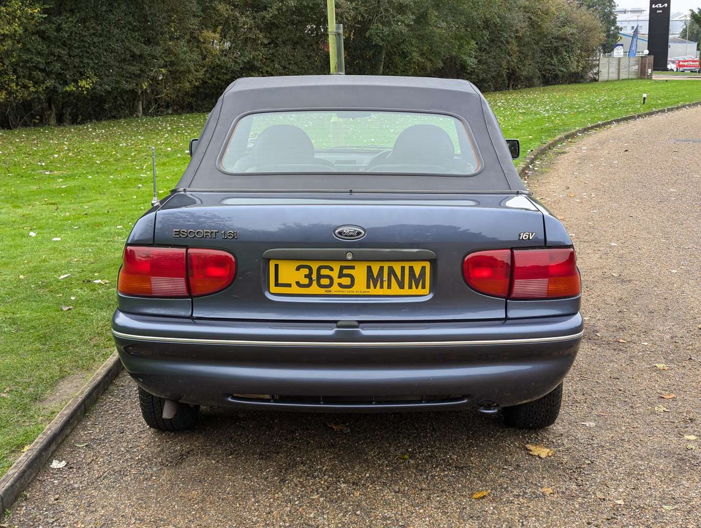 <p>1994 FORD ESCORT MISTRAL CONVERTIBLE ONE OWNER</p>