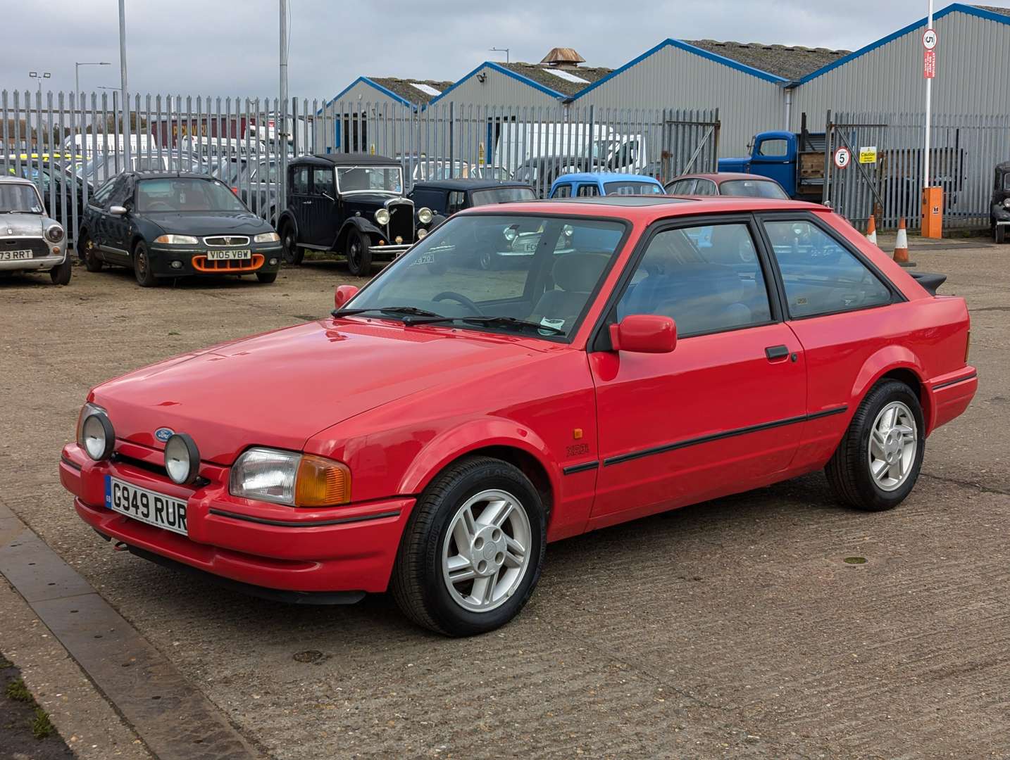 <p>1989 FORD ESCORT XR3I</p>