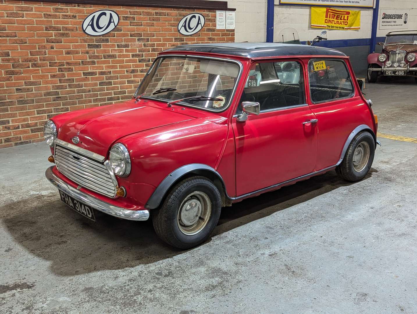 <p>1966 MORRIS MINI COOPER S</p>