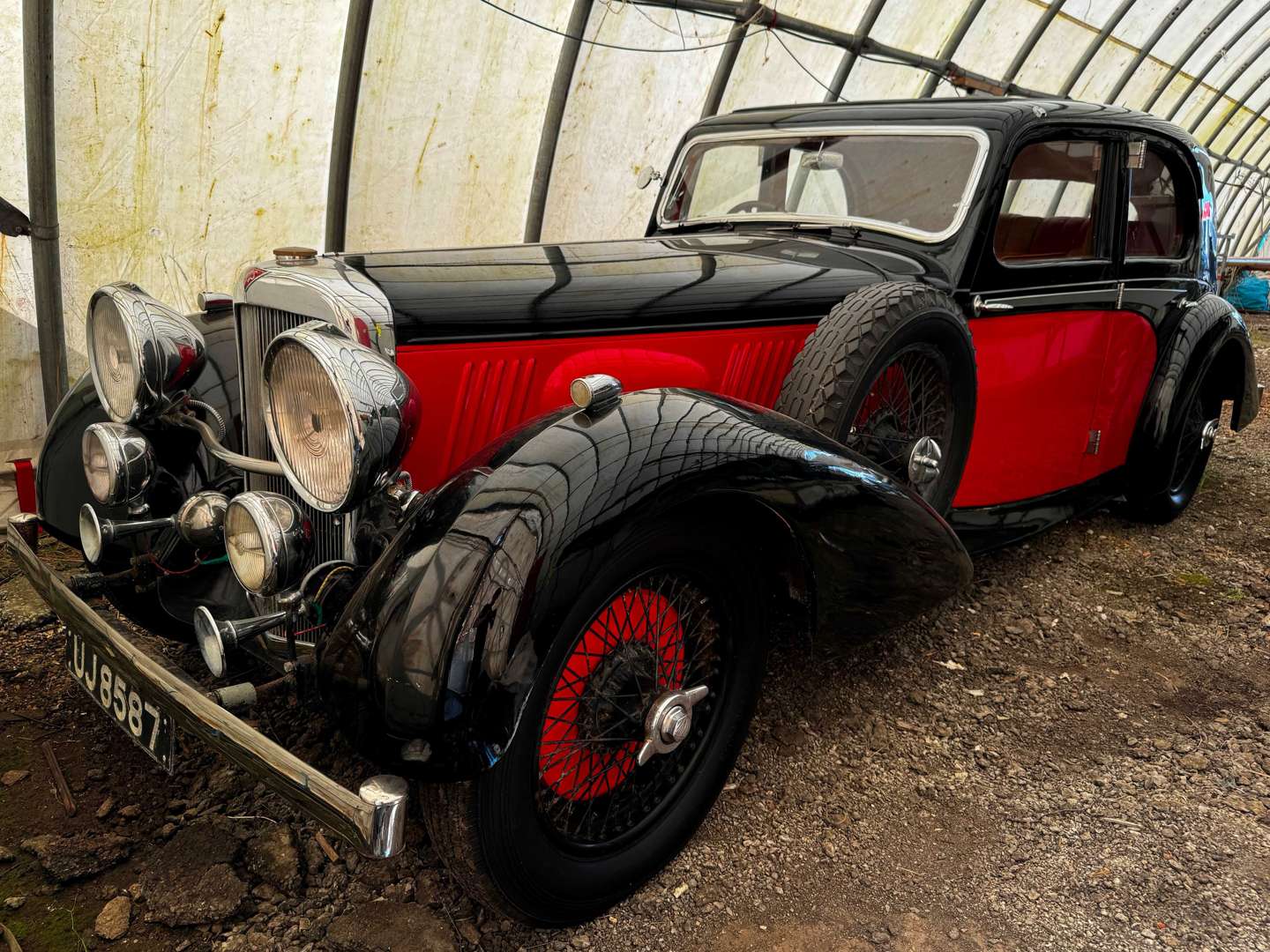 <p>1936 ALVIS 3 ½ LITRE SALOON</p>