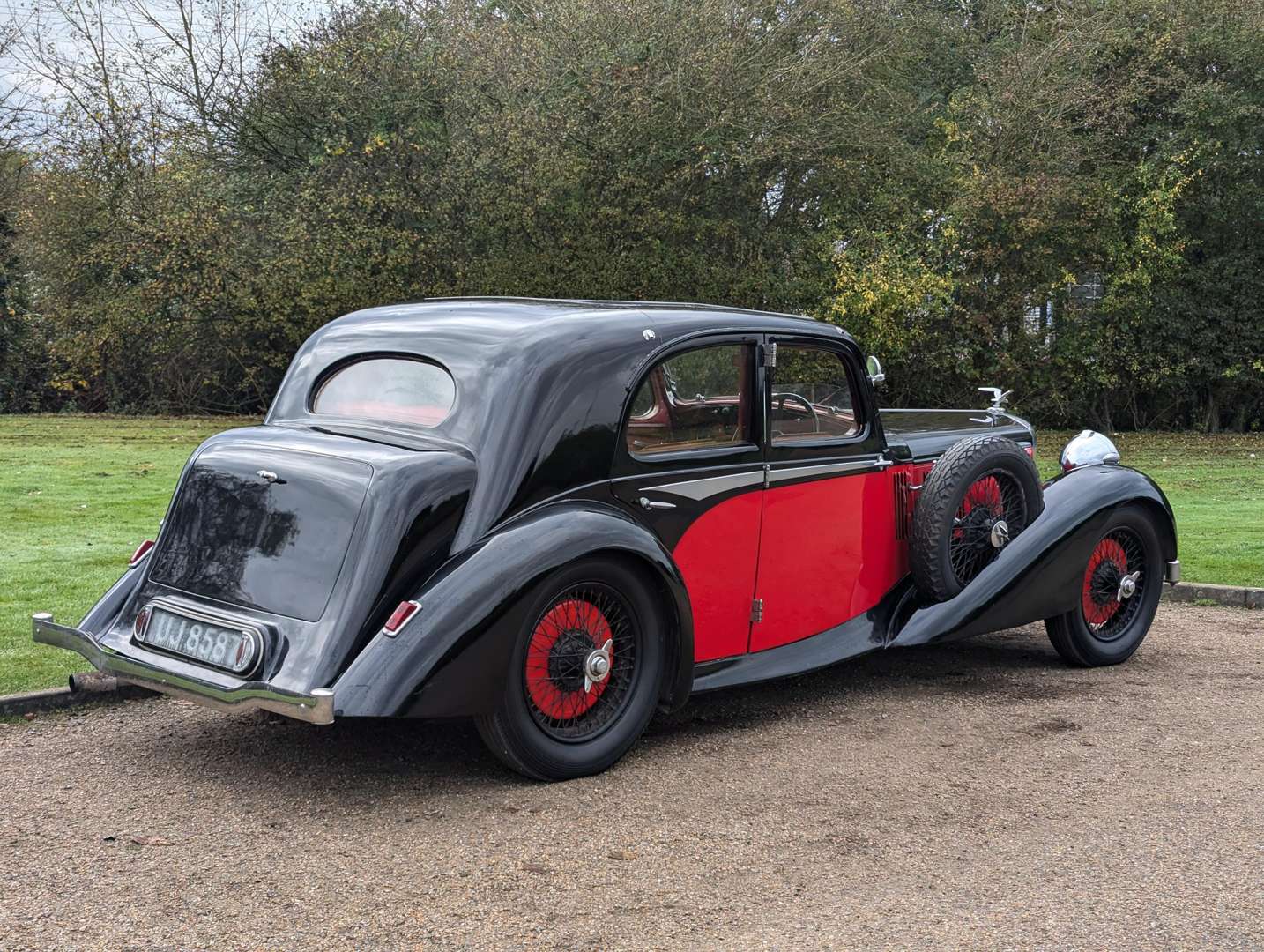 <p>1936 ALVIS 3 ½ LITRE SALOON</p>