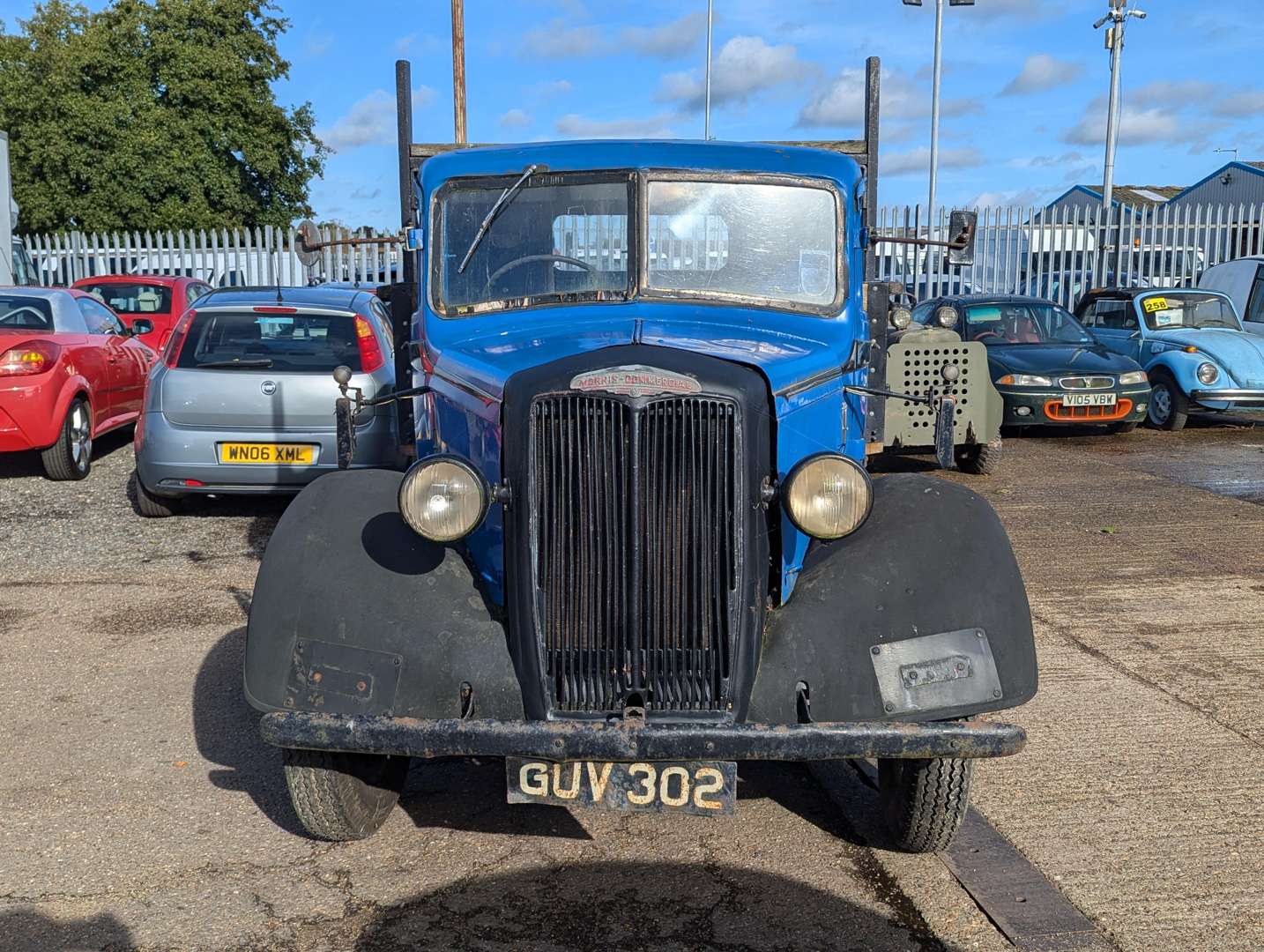 <p>1943 MORRIS CV11/40 30 CWT</p>