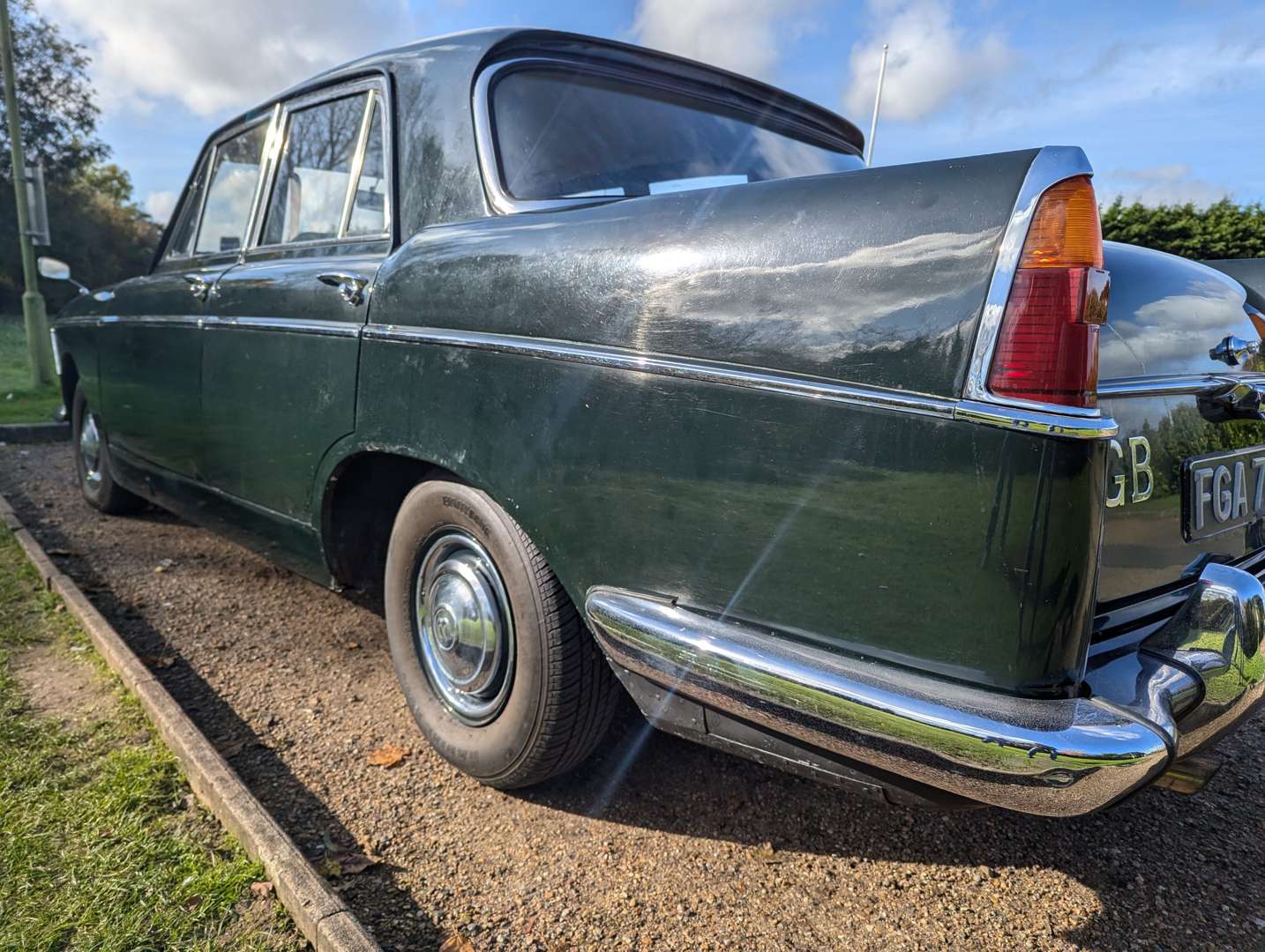 <p>1965 WOLSELEY 6/110</p>