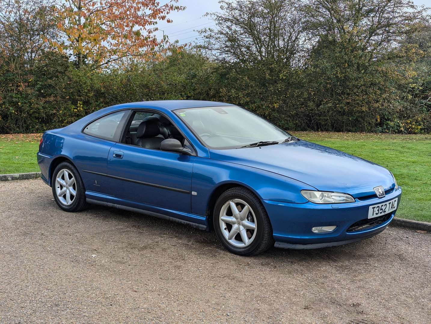 <p>1999 PEUGEOT 406 3.0 V6 COUPE AUTO</p>