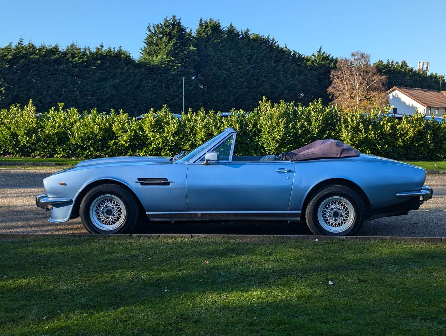 <p>1978 ASTON MARTIN V8 AUTO CONVERTIBLE</p>