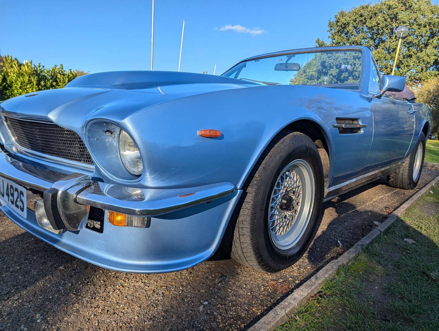 <p>1978 ASTON MARTIN V8 AUTO CONVERTIBLE</p>