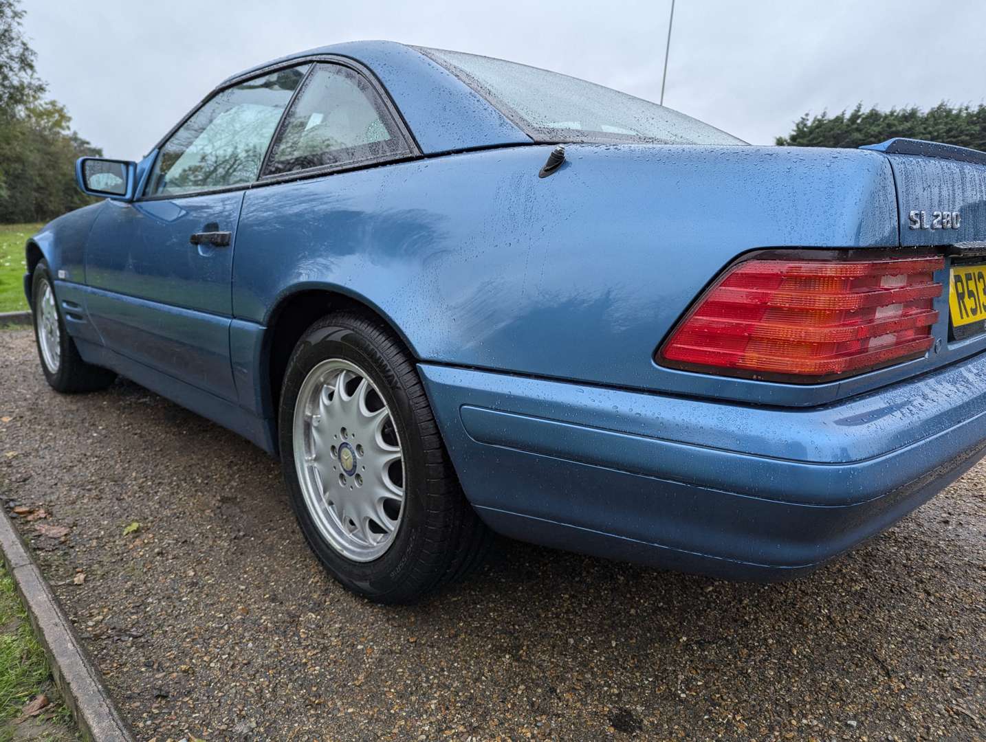 <p>1998 MERCEDES SL 280 AUTO</p>