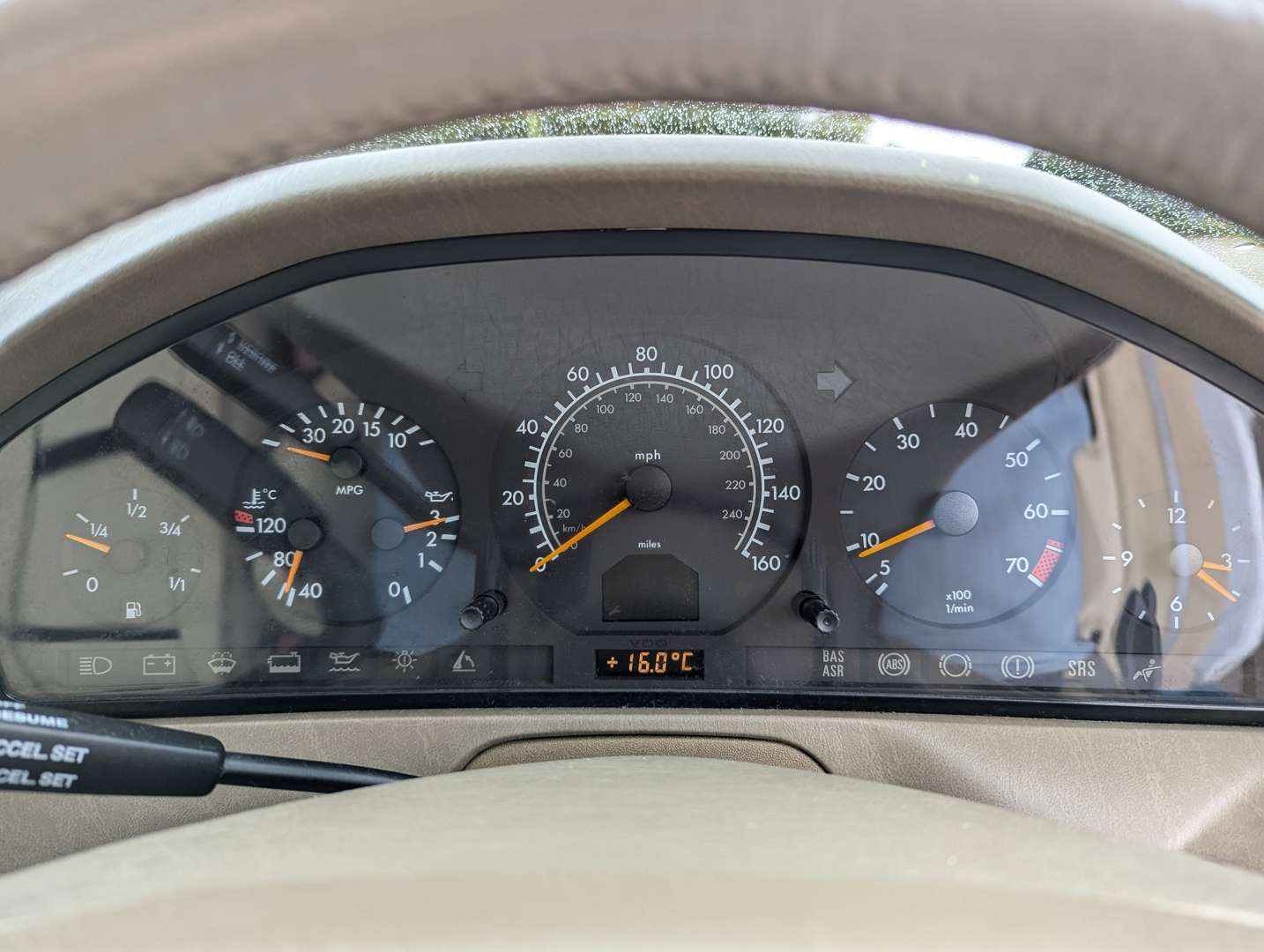 <p>1998 MERCEDES SL 280 AUTO</p>