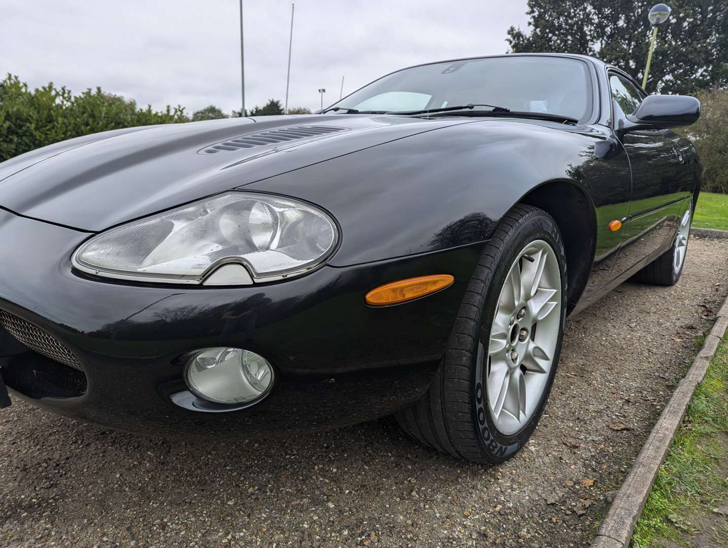 <p>2001 JAGUAR XKR 4.0 AUTO</p>