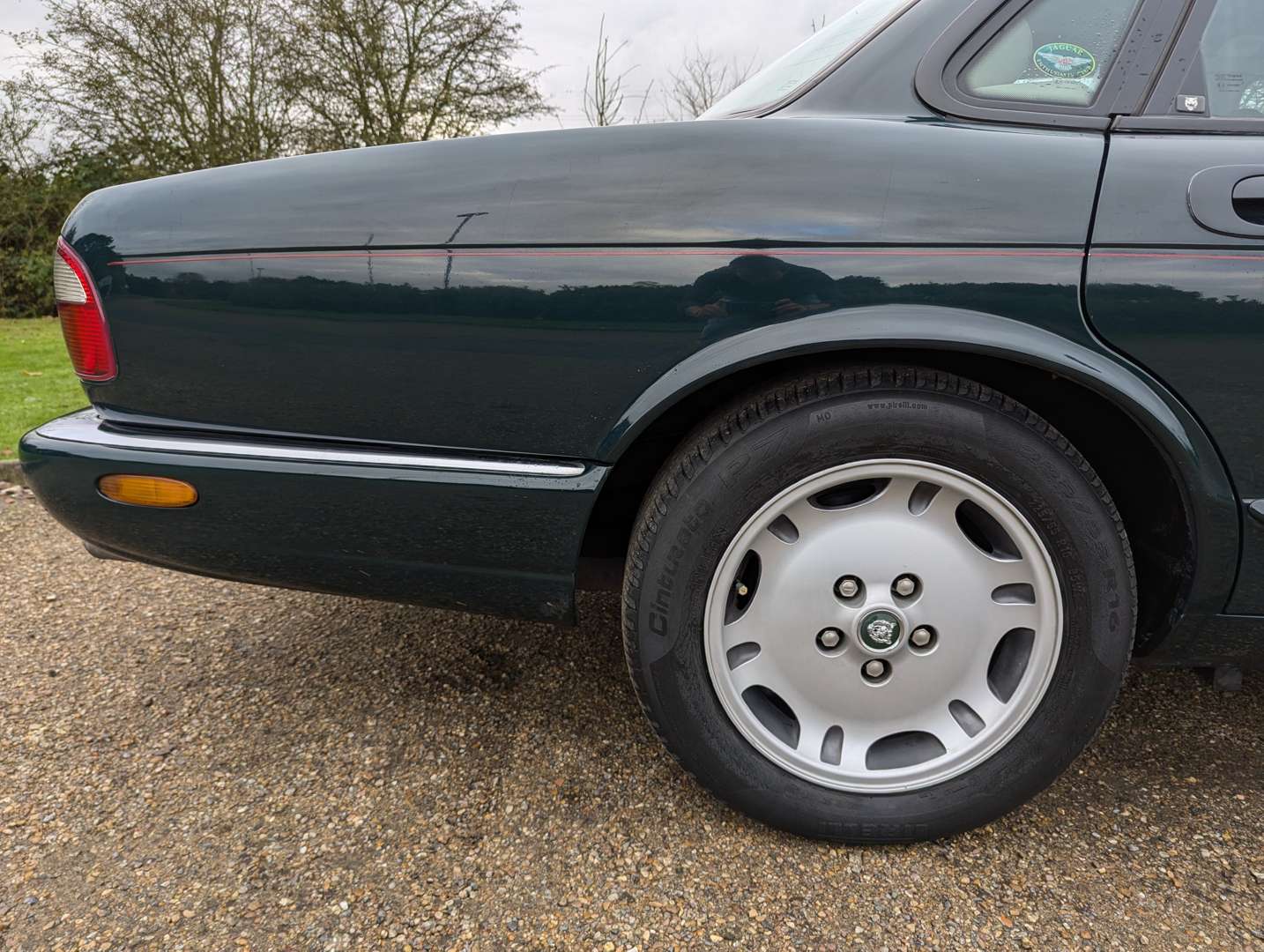 <p>1998 JAGUAR XJ SPORT 3.2 V8 AUTO</p>