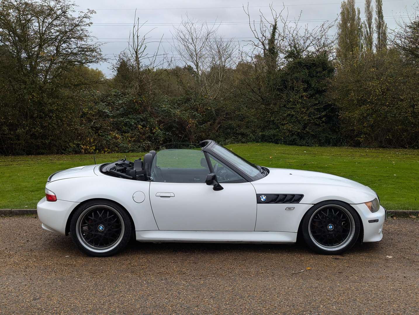 <p>1997 BMW Z3 2.8 WIDE BODY</p>