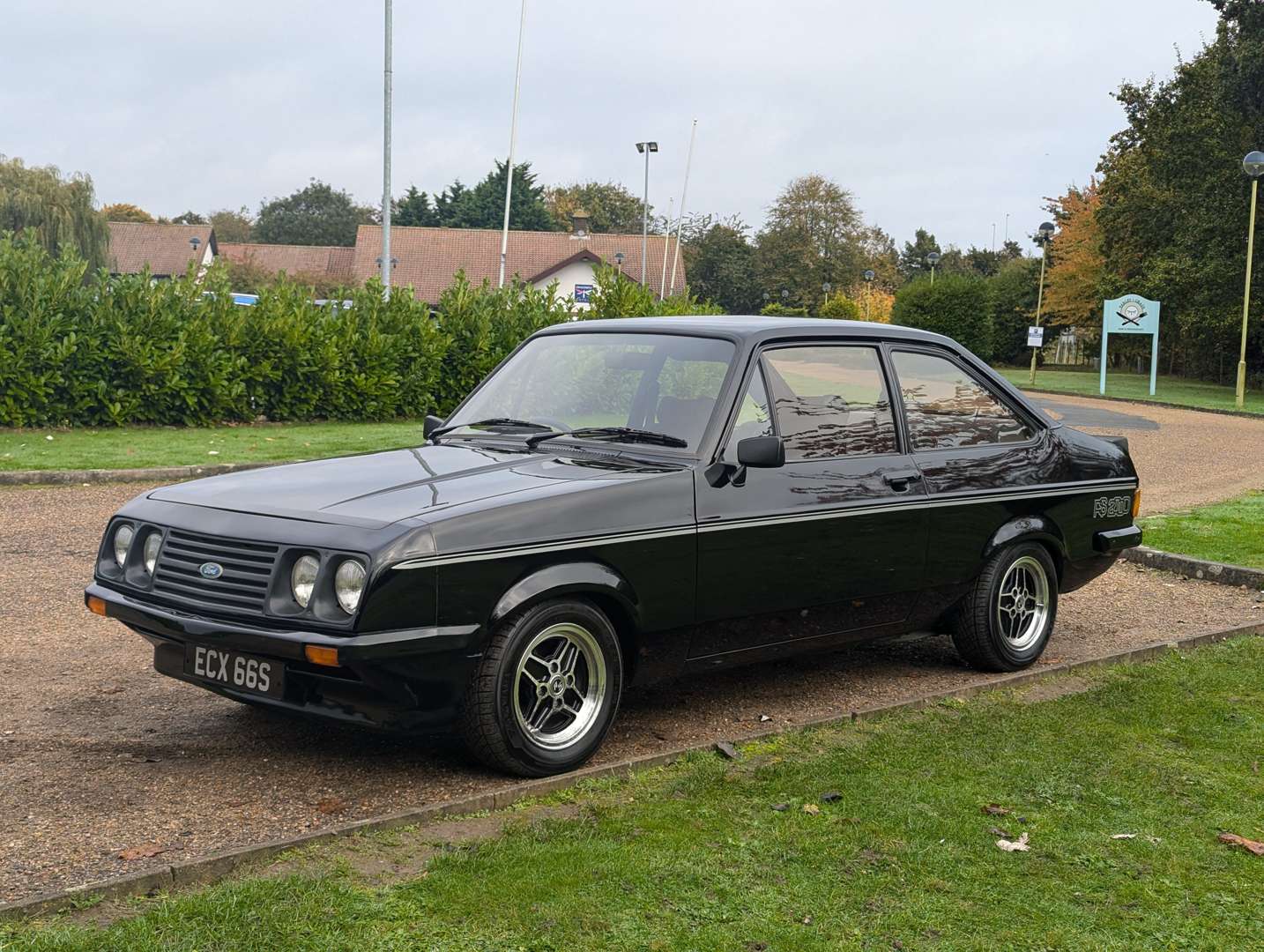 <p>1977 FORD ESCORT RS2000</p>