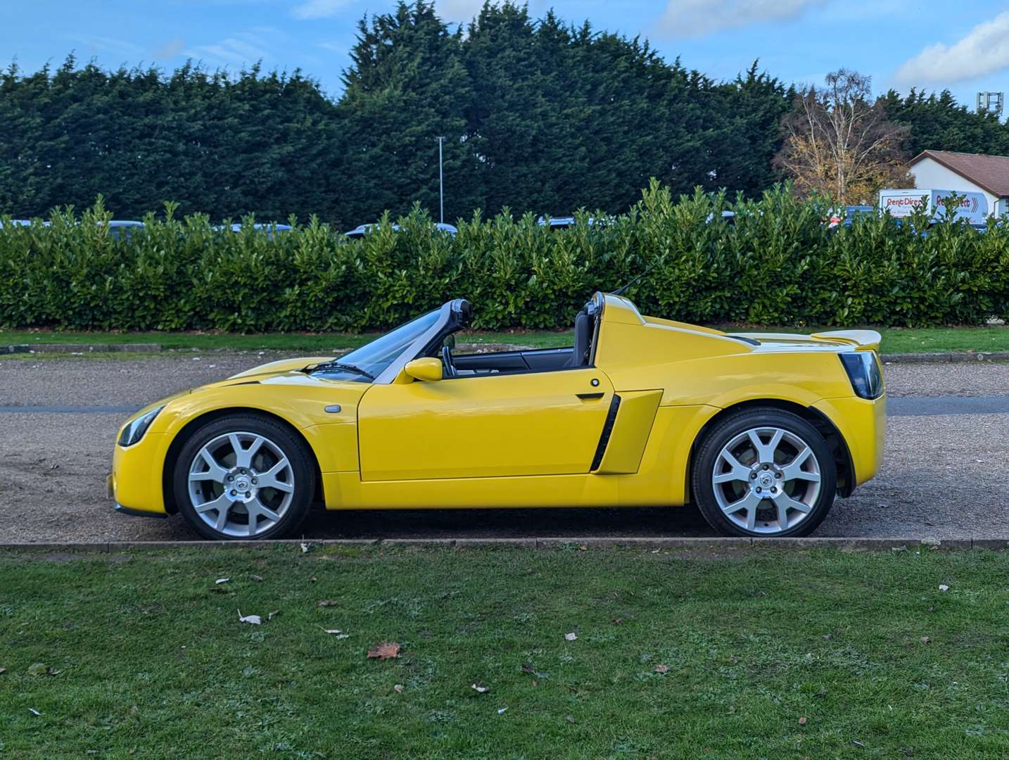 <p>2005 VAUXHALL VX220 TURBO 7,601 MILES</p>