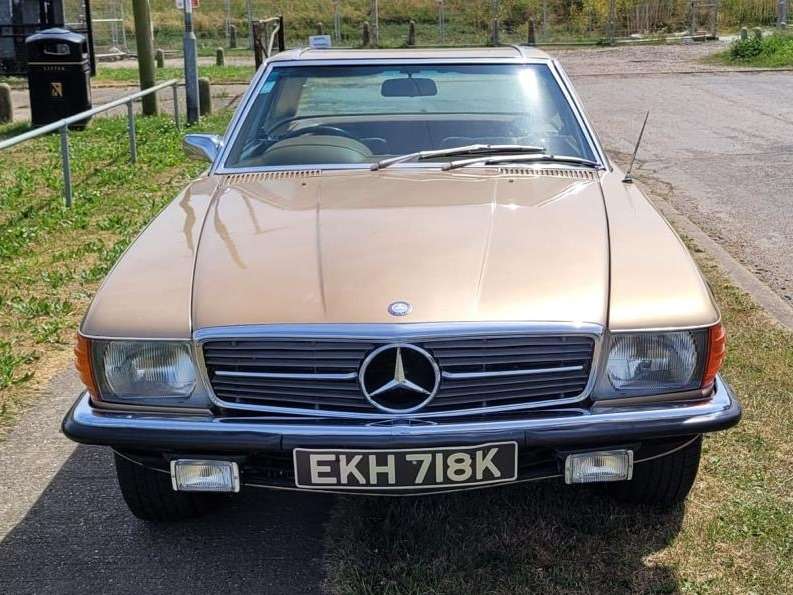 <p>1972 MERCEDES R107 350 SL AUTO</p>