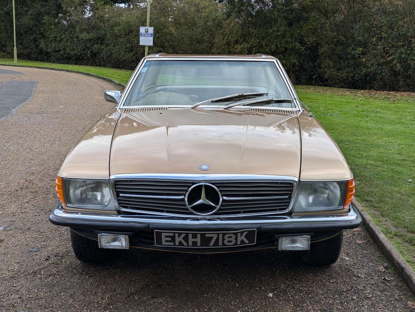 <p>1972 MERCEDES R107 350 SL AUTO</p>