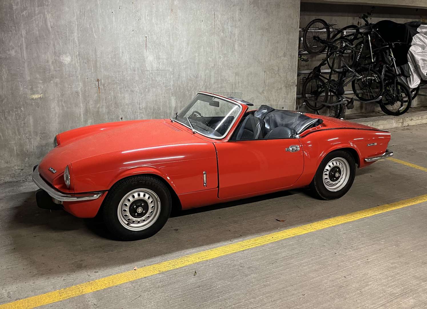 <p>1972 TRIUMPH SPITFIRE</p>