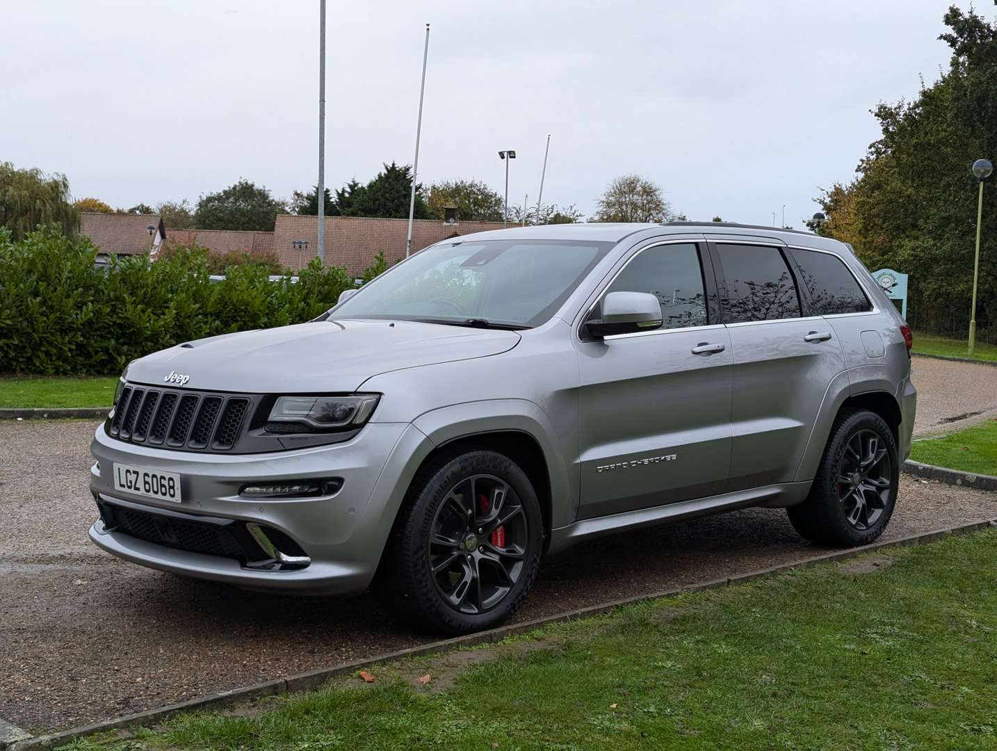 <p>2016 JEEP GRAND CHEROKEE HEMI SRT8</p>