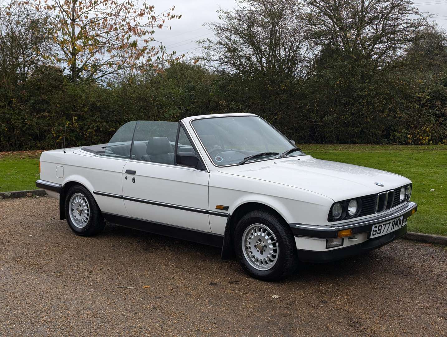 <p>1990 BMW E30 320I CONVERTIBLE</p>