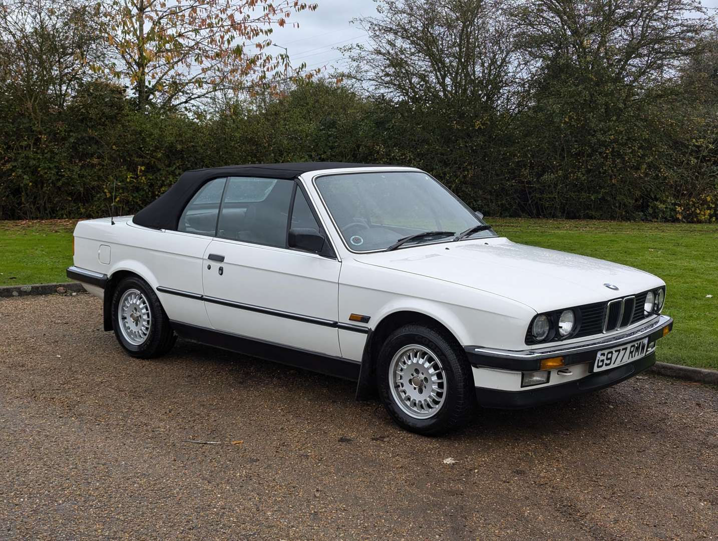 <p>1990 BMW E30 320I CONVERTIBLE</p>