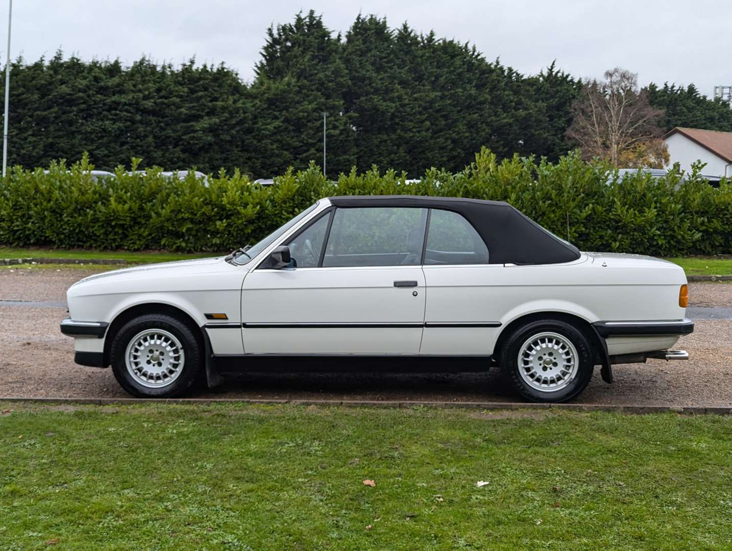 <p>1990 BMW E30 320I CONVERTIBLE</p>