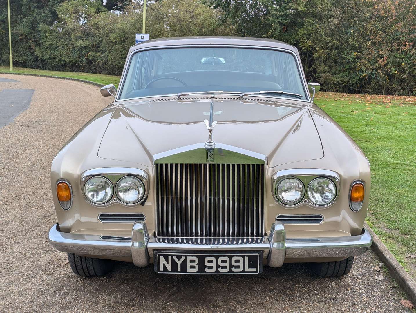 <p>1972 ROLLS ROYCE SHADOW I</p>