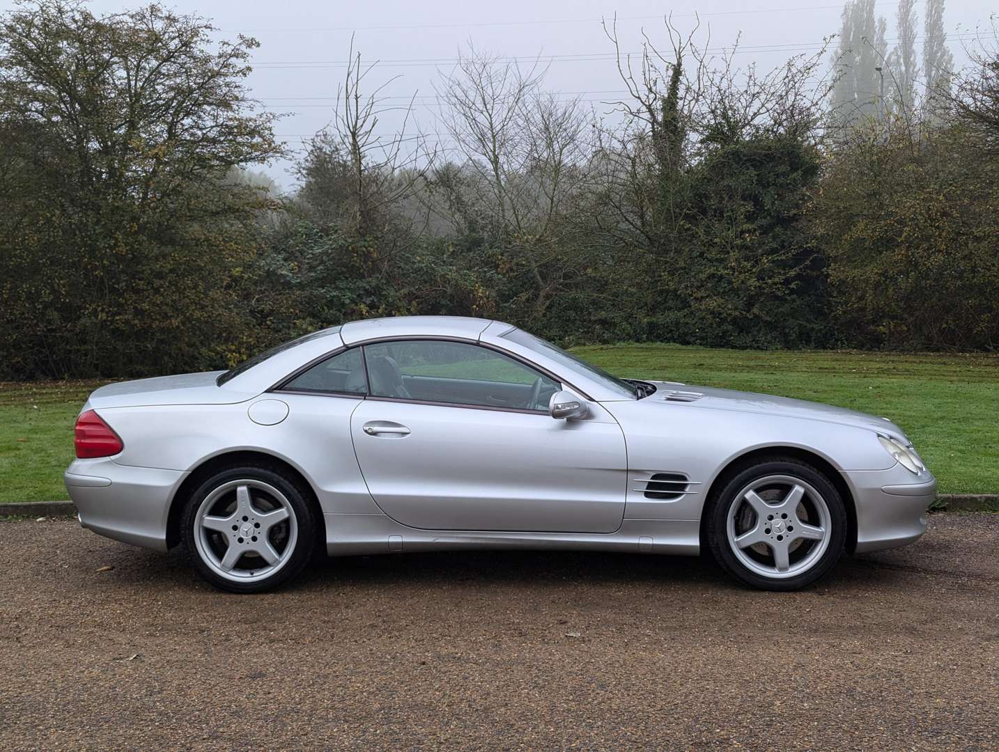 <p>2002 MERCEDES SL500 AUTO</p>