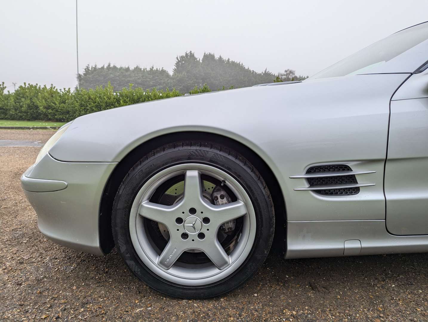 <p>2002 MERCEDES SL500 AUTO</p>