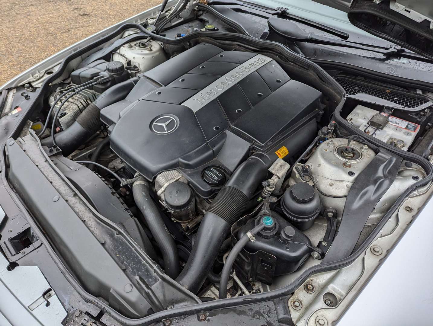 <p>2002 MERCEDES SL500 AUTO</p>