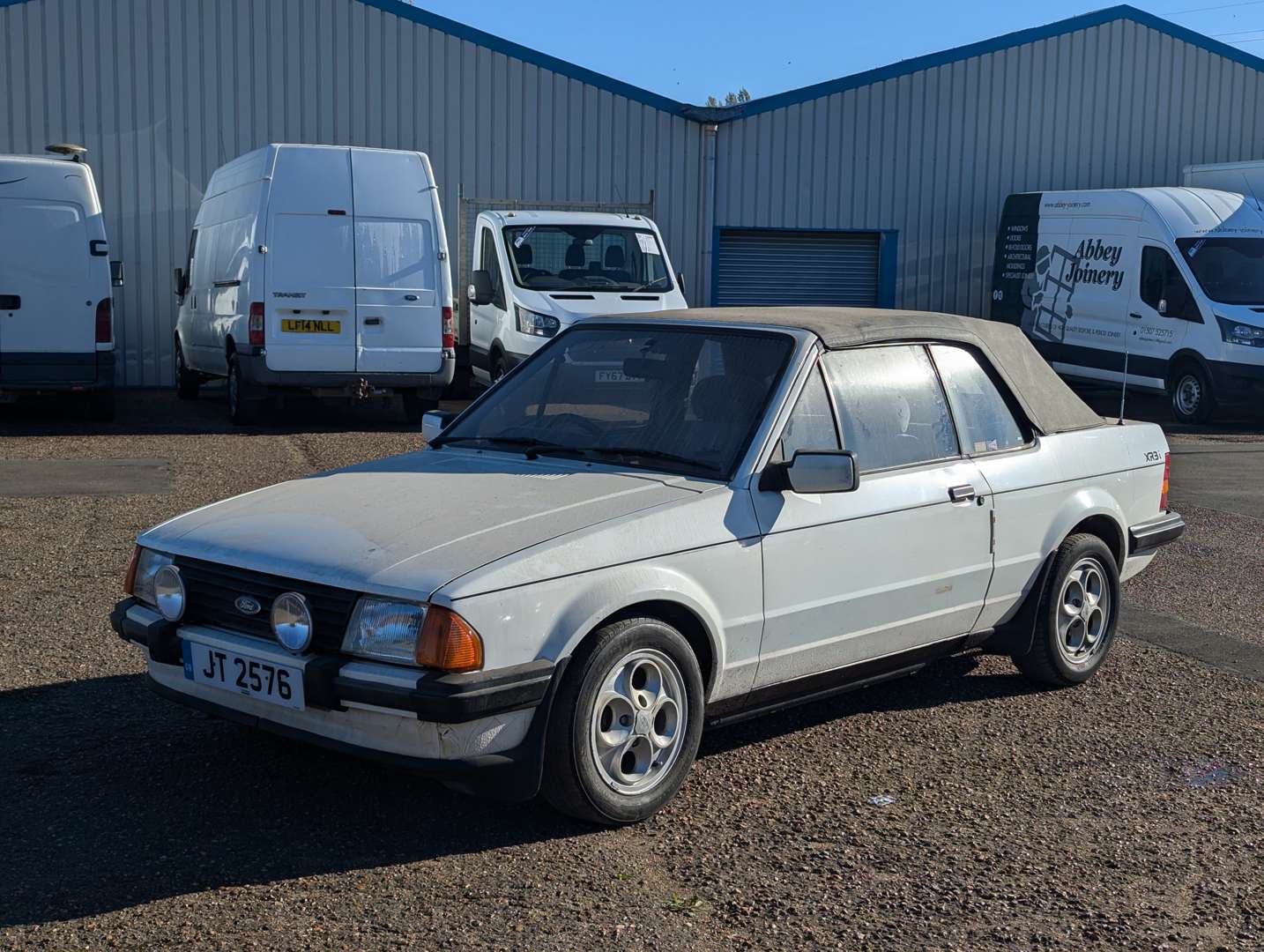 <p>1984 FORD ESCORT 1.6I CABRIOLET</p>