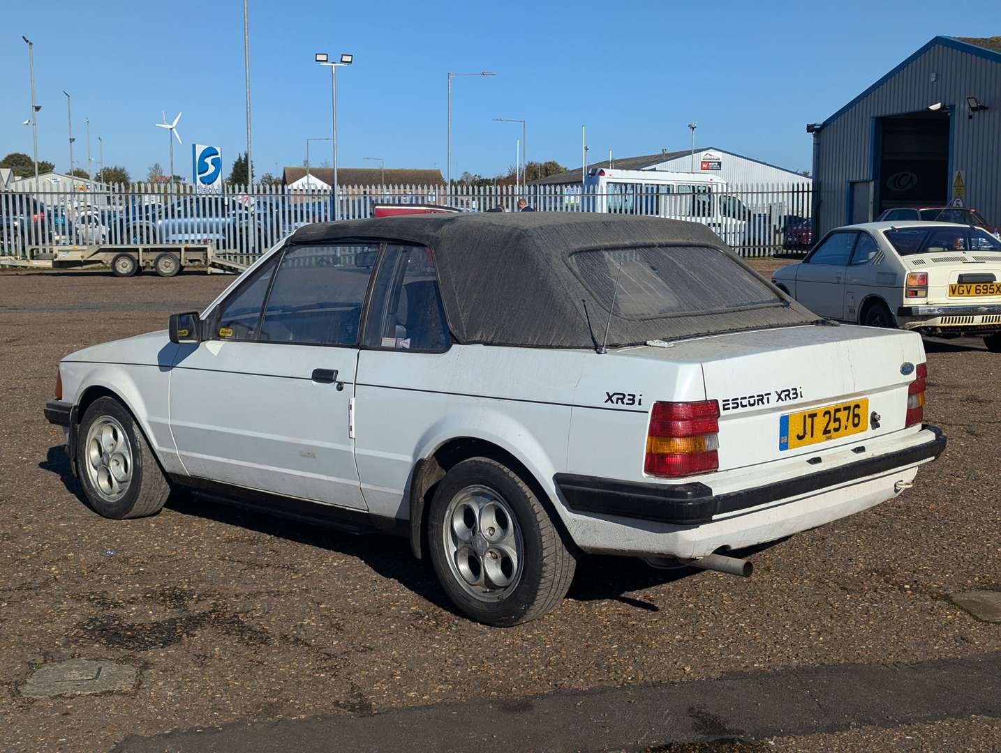 <p>1984 FORD ESCORT 1.6I CABRIOLET</p>