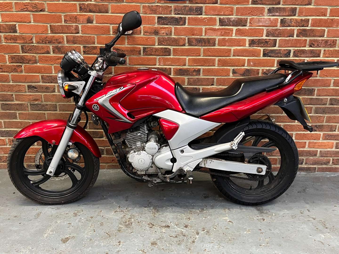 <p>2009 YAMAHA YBR 250CC</p>