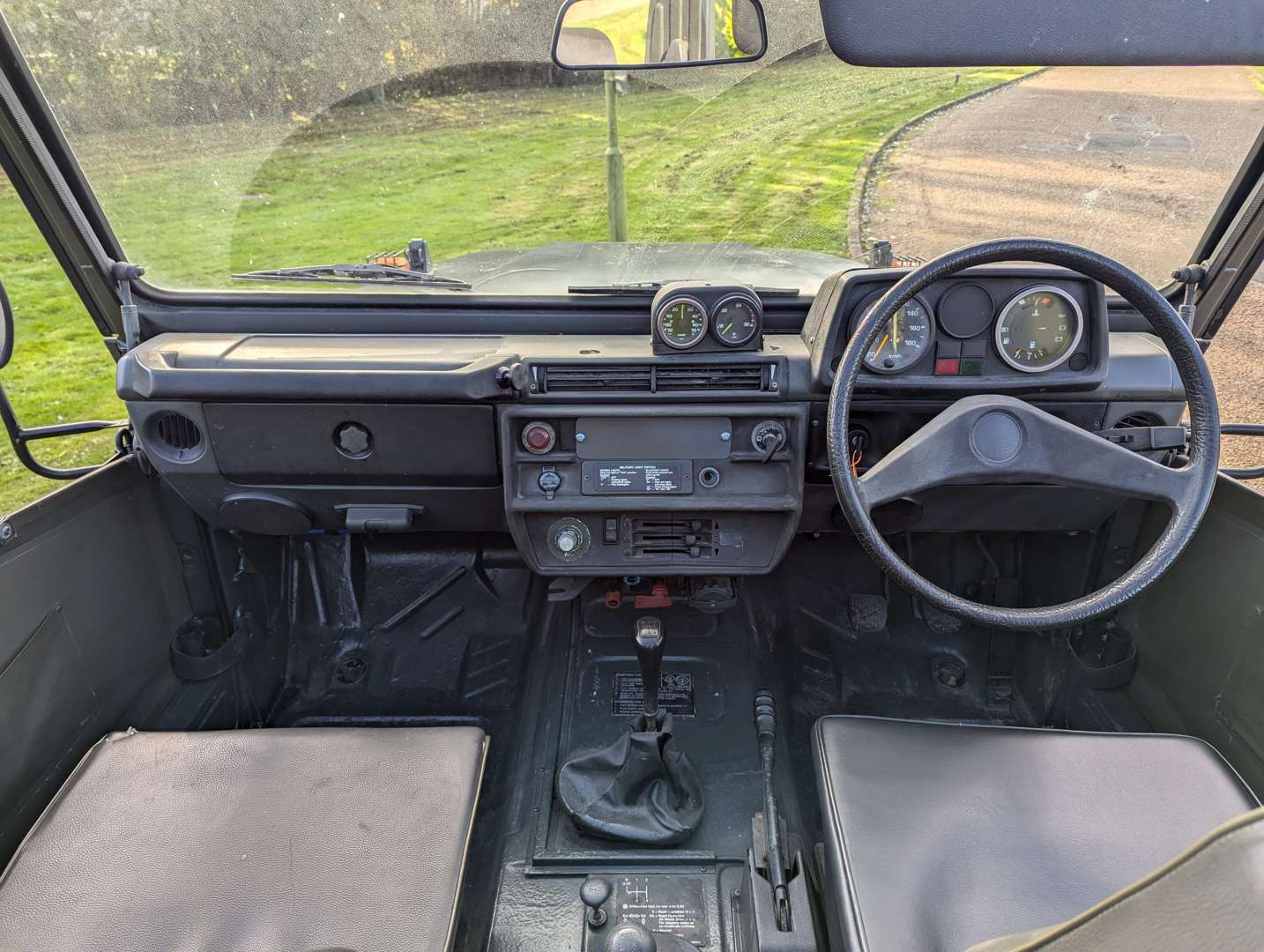 <p>1990 MERCEDES G-WAGEN</p>