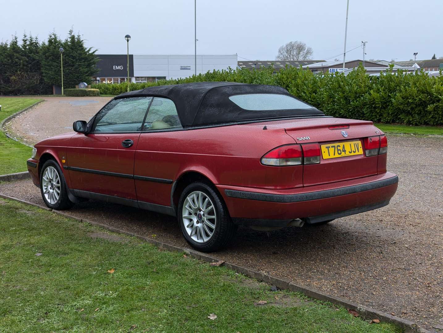 <p>1999 SAAB 9-3 SE TURBO CONVERTIBLE AUTO</p>