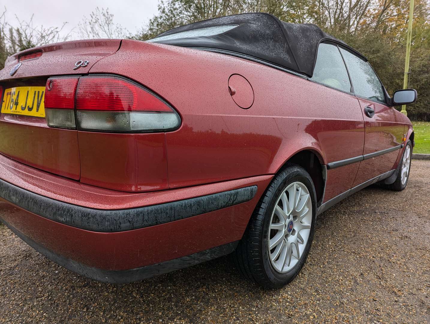 <p>1999 SAAB 9-3 SE TURBO CONVERTIBLE AUTO</p>