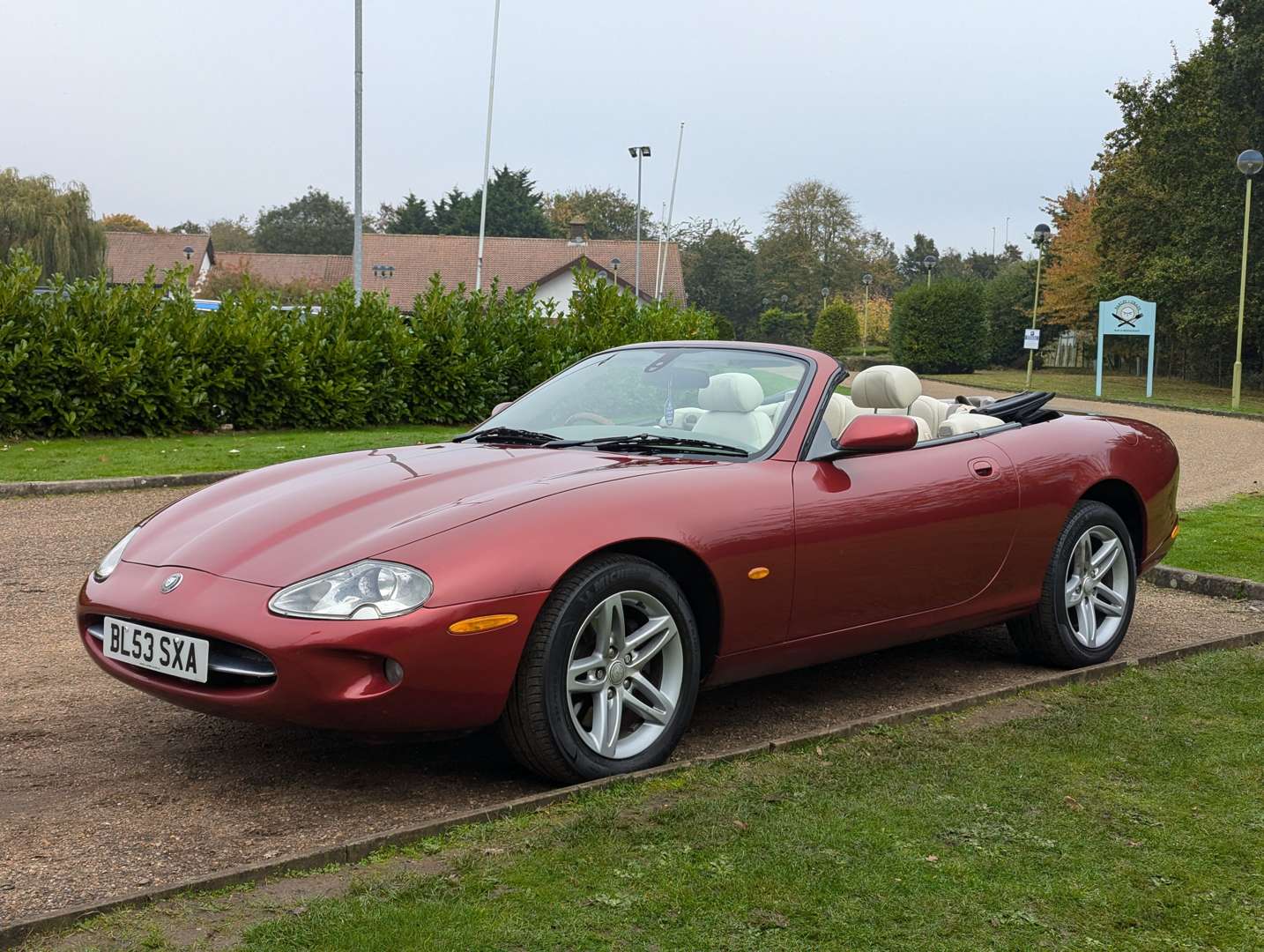 <p>2004 JAGUAR XK8 4.2 CONVERTIBLE AUTO</p>