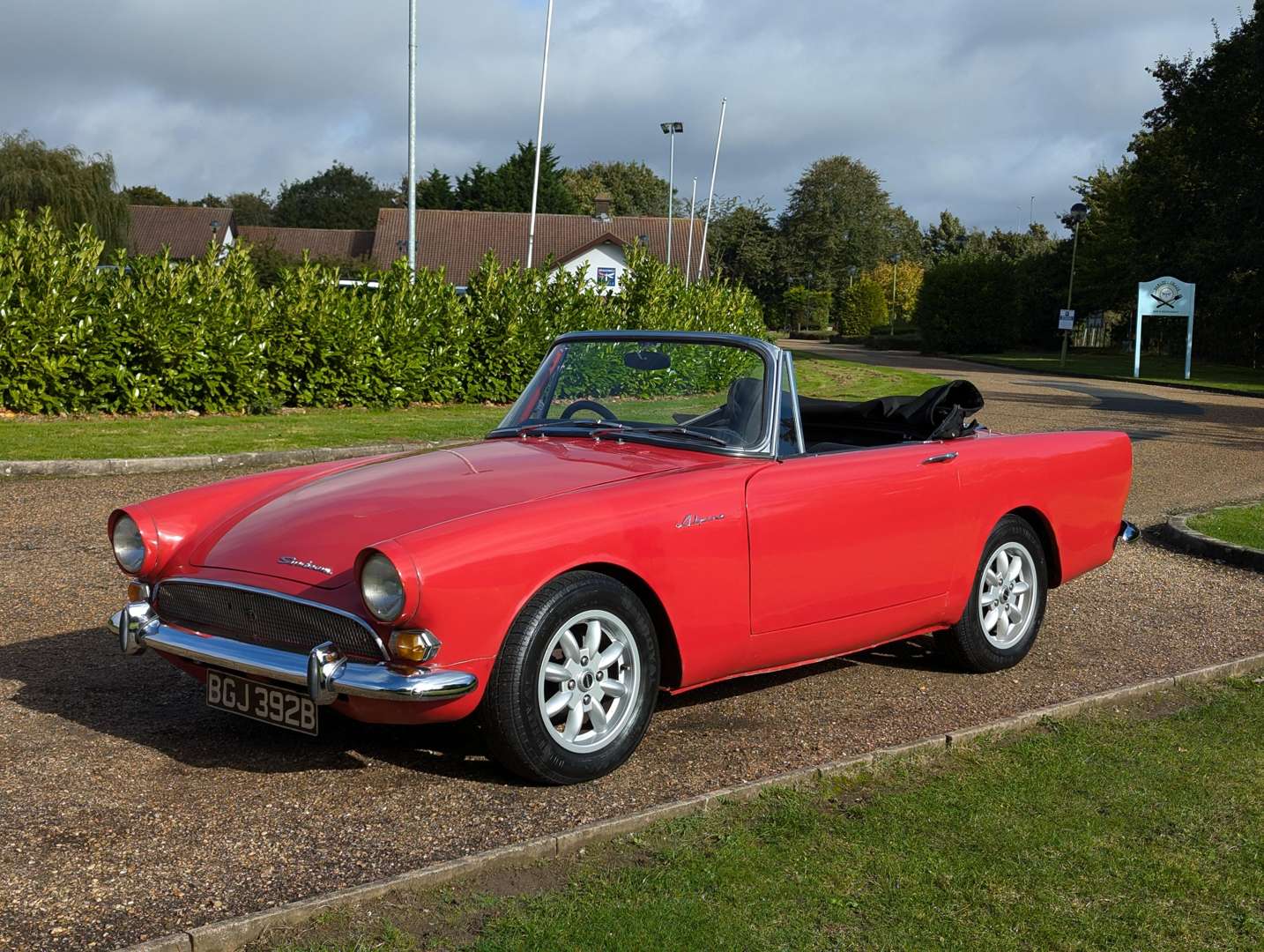 <p>1964 SUNBEAM ALPINE 2.8 V6&nbsp;</p>