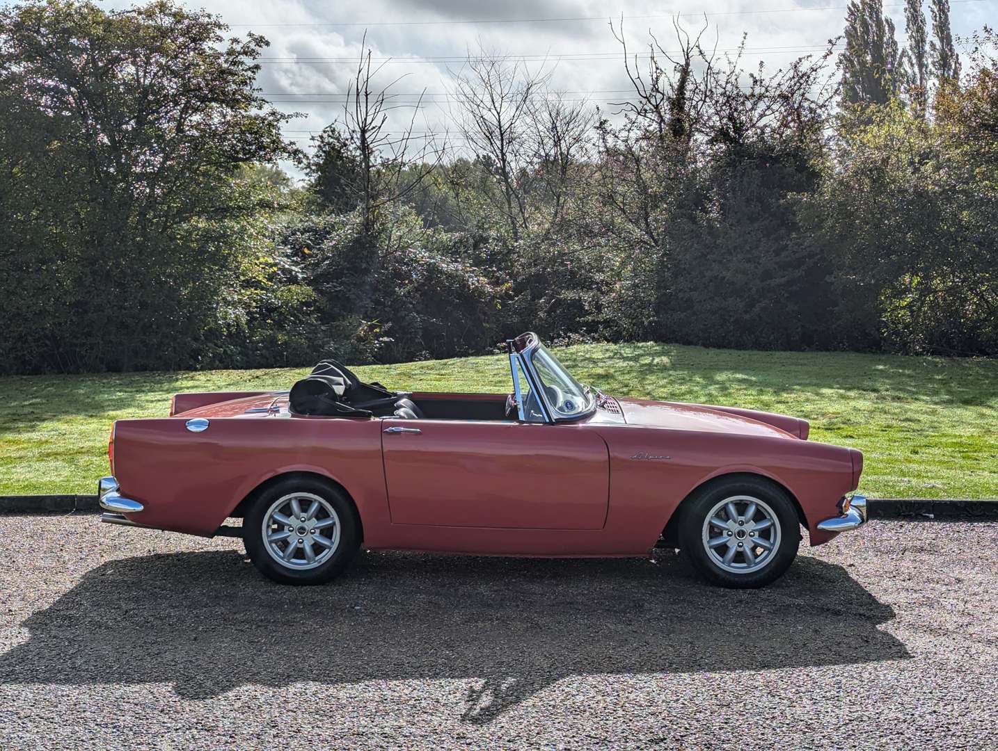 <p>1964 SUNBEAM ALPINE 2.8 V6&nbsp;</p>