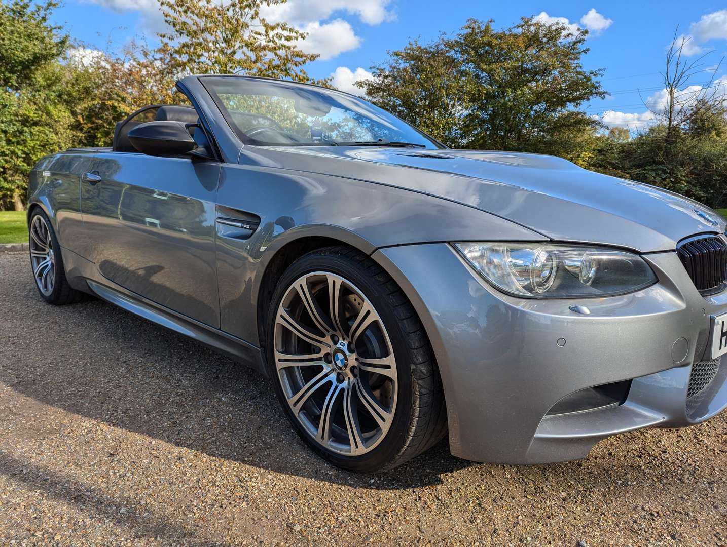 <p>2009 BMW M3 SEMI AUTO CONVERTIBLE</p>