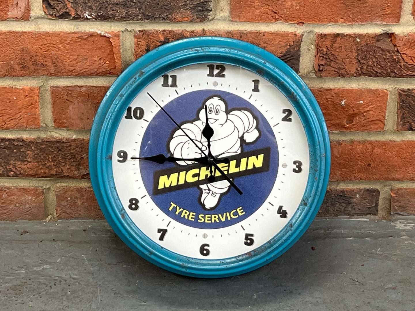 <p>Michelin Man Metal Wall Clock&nbsp;</p>