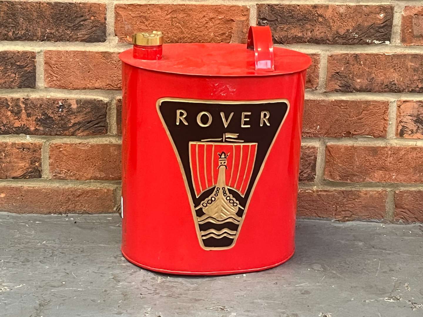 <p>Rover Fuel Can</p>