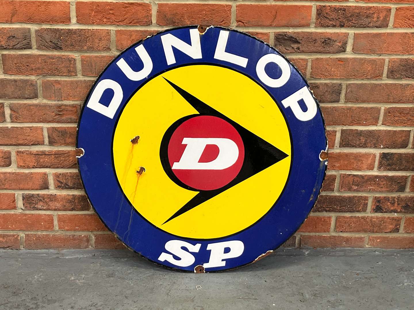 <p>Dunlop SP Circular Enamel Sign</p>