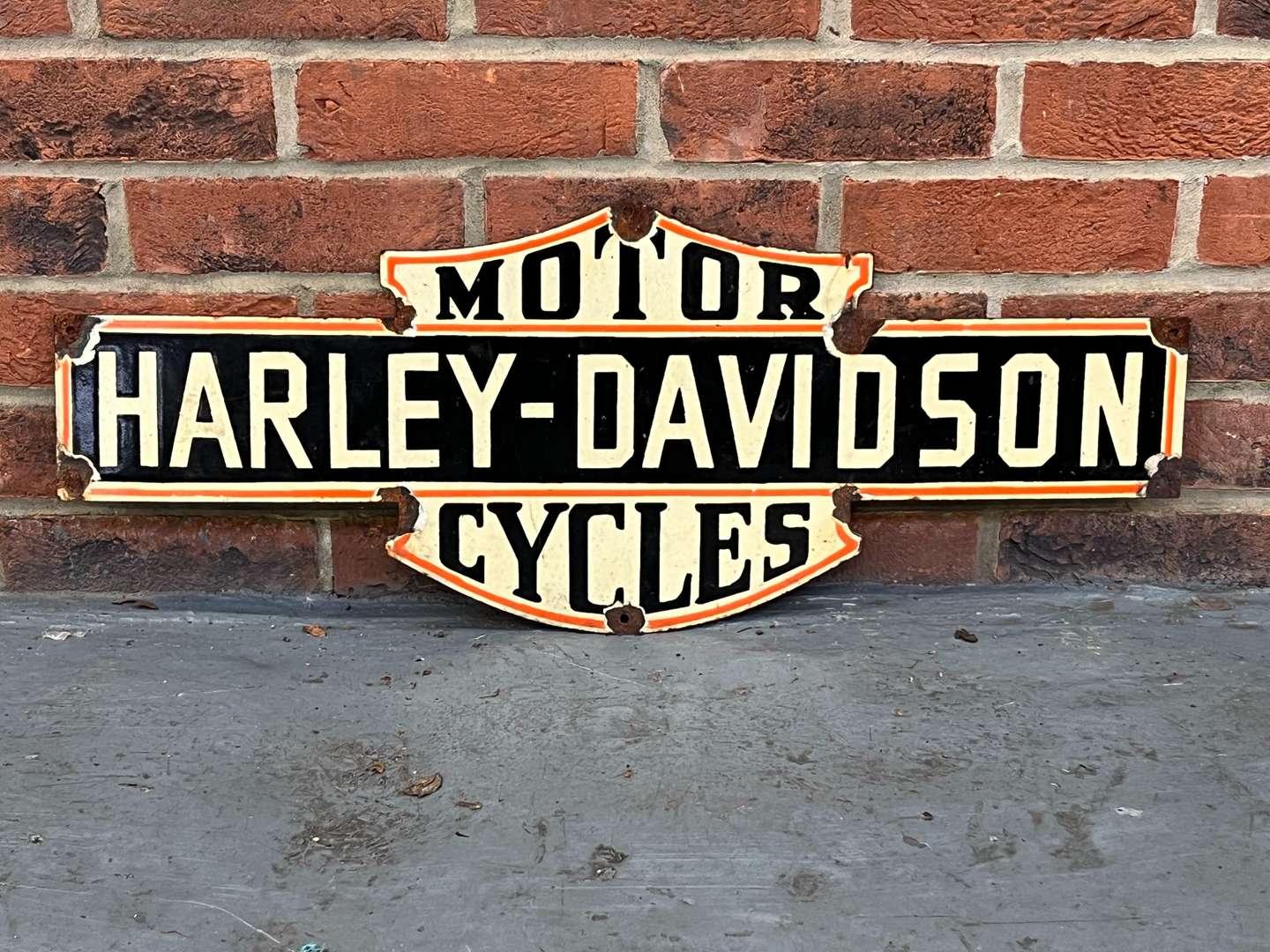 <p>Harley-Davidson Motorcycles Enamel Sign</p>