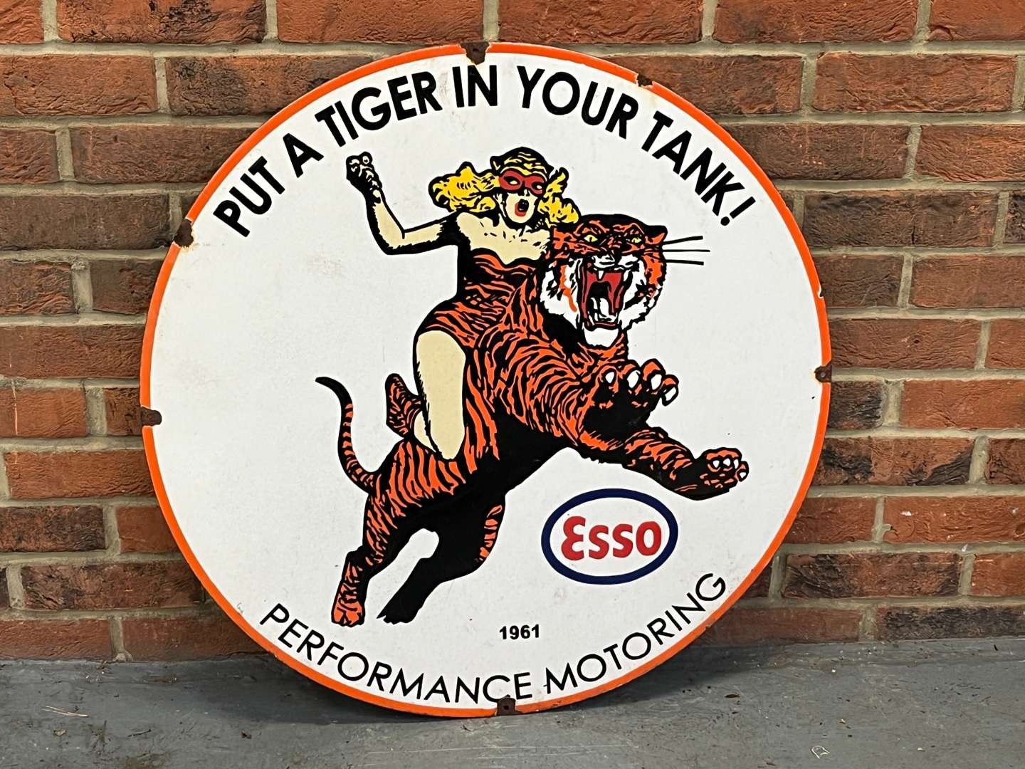 <p>Esso “Put A Tiger In Your Tank” Circular Enamel Circular Sign</p>