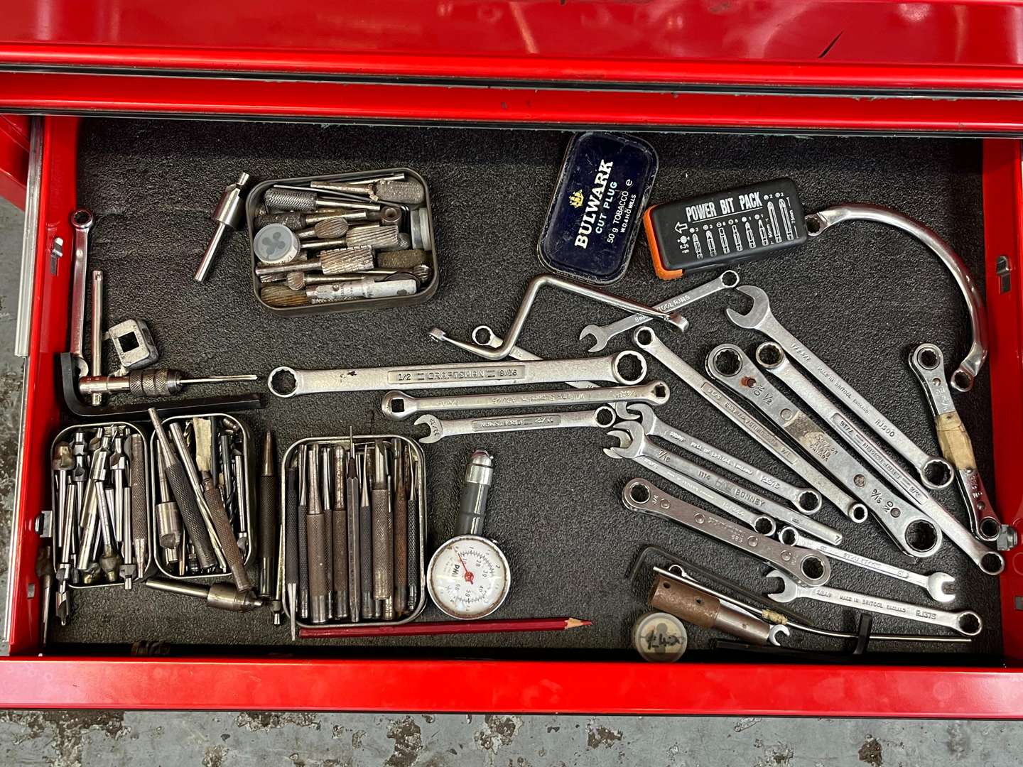 <p>Snap On Tool Box and Contents</p>