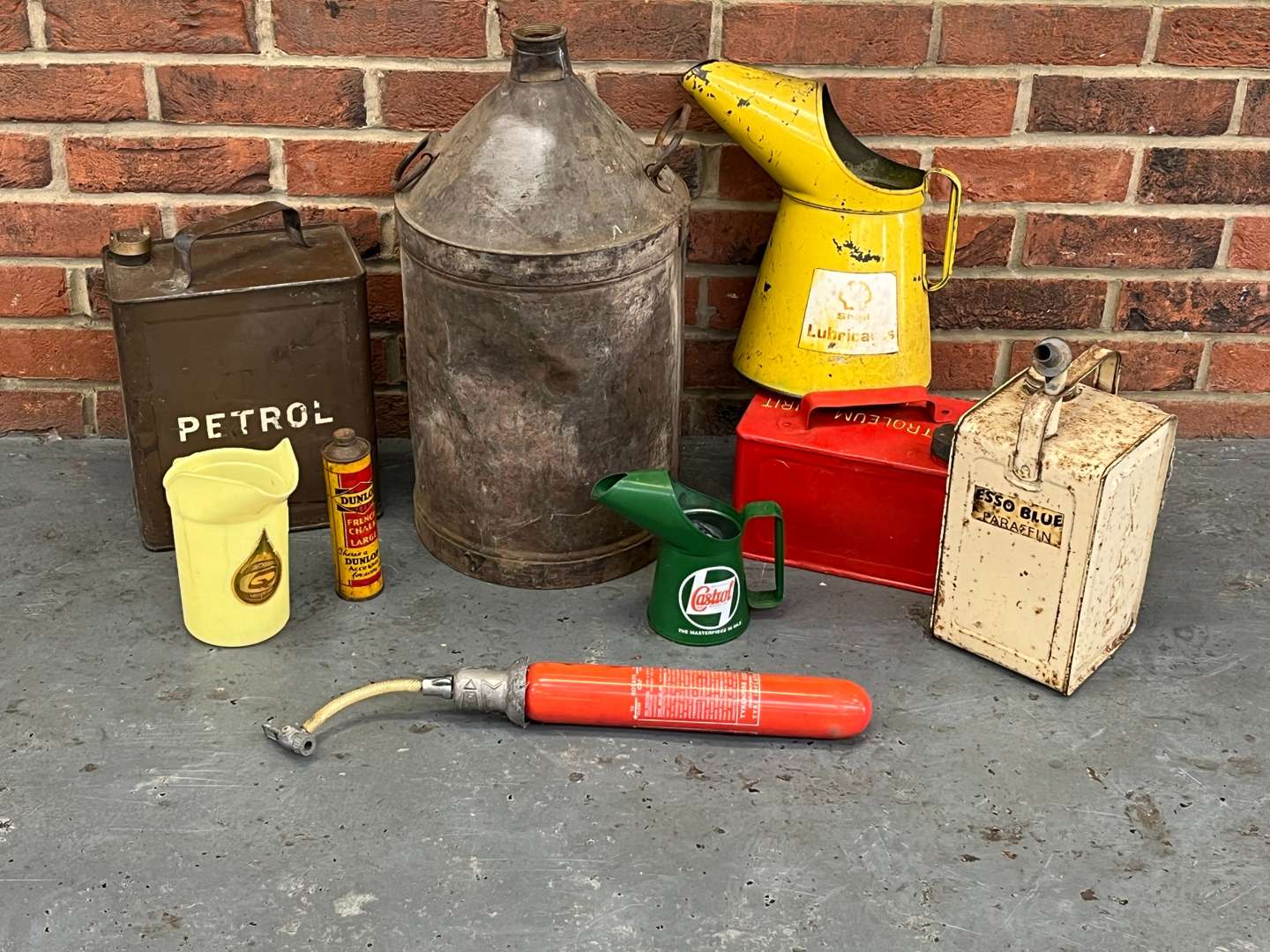 <p>Mixed Lot of Petrol Cans Oil Pourers Etc</p>