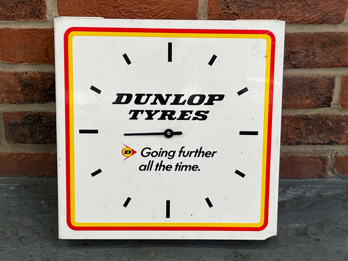 <p>Dunlop Tyre's Plastic Wall Clock</p>