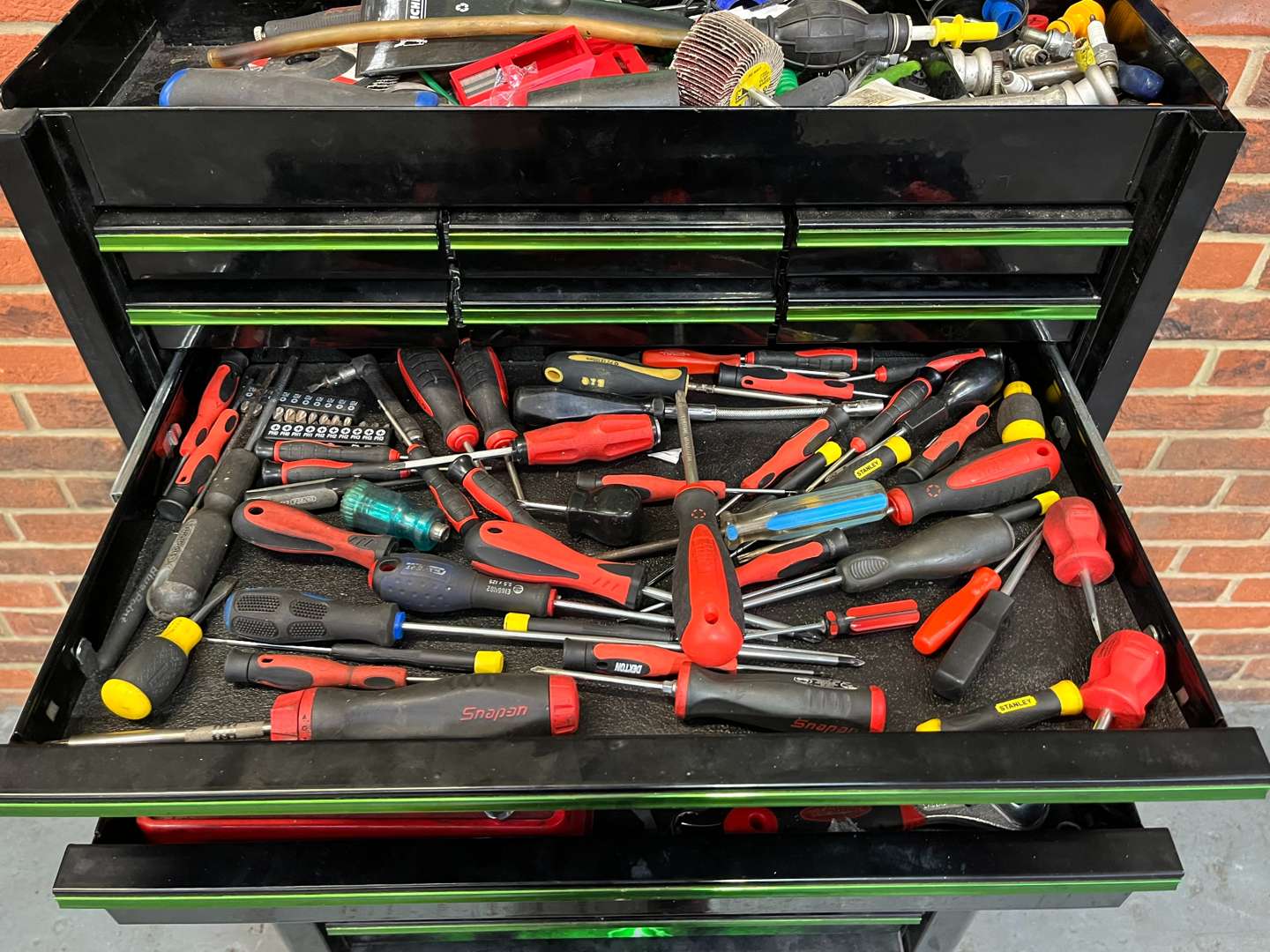 <p>Snap On Wheeled Tool Box and Contents&nbsp;</p>