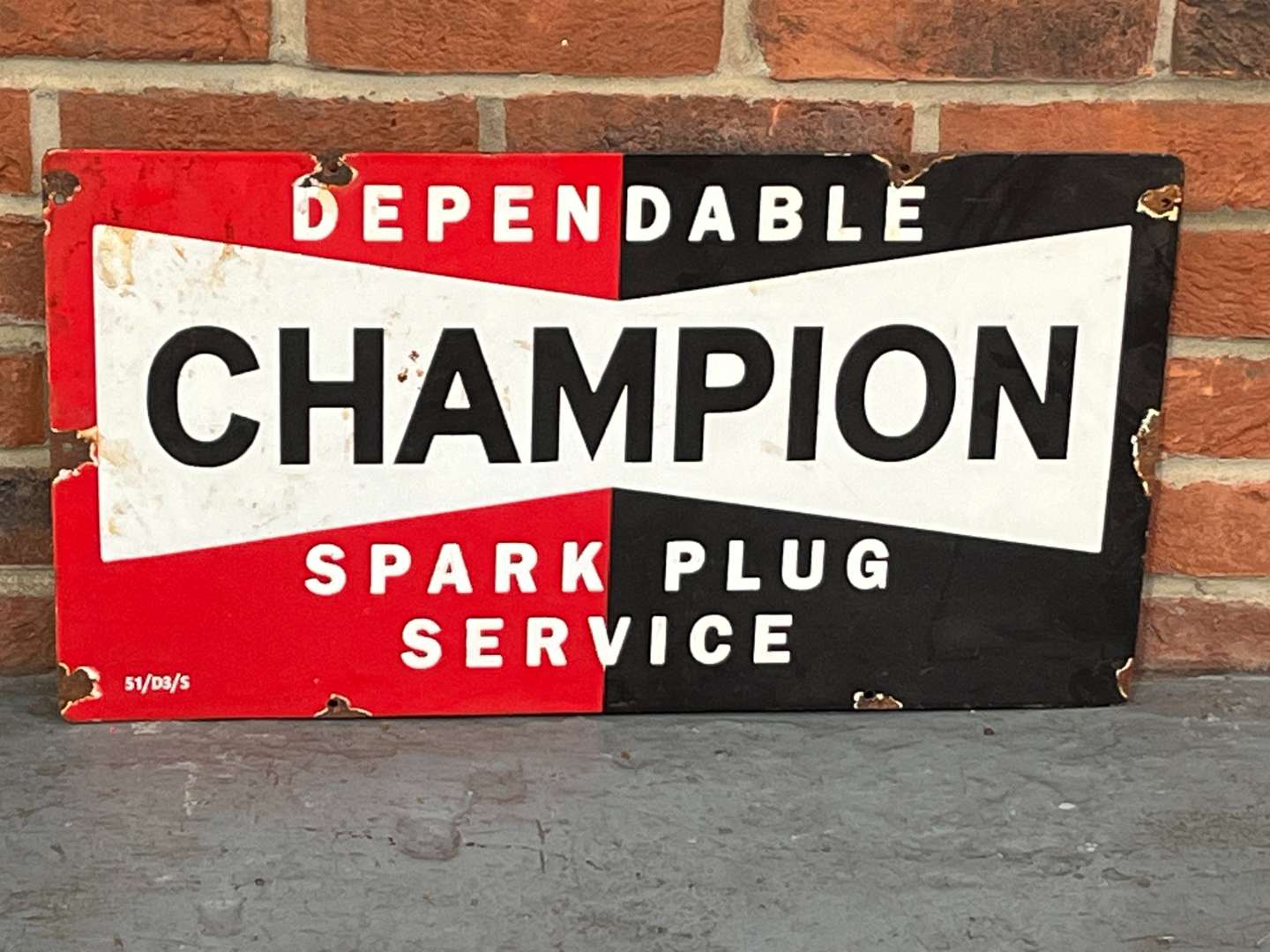 <p>Champion Spark Plug Enamel Sign</p>