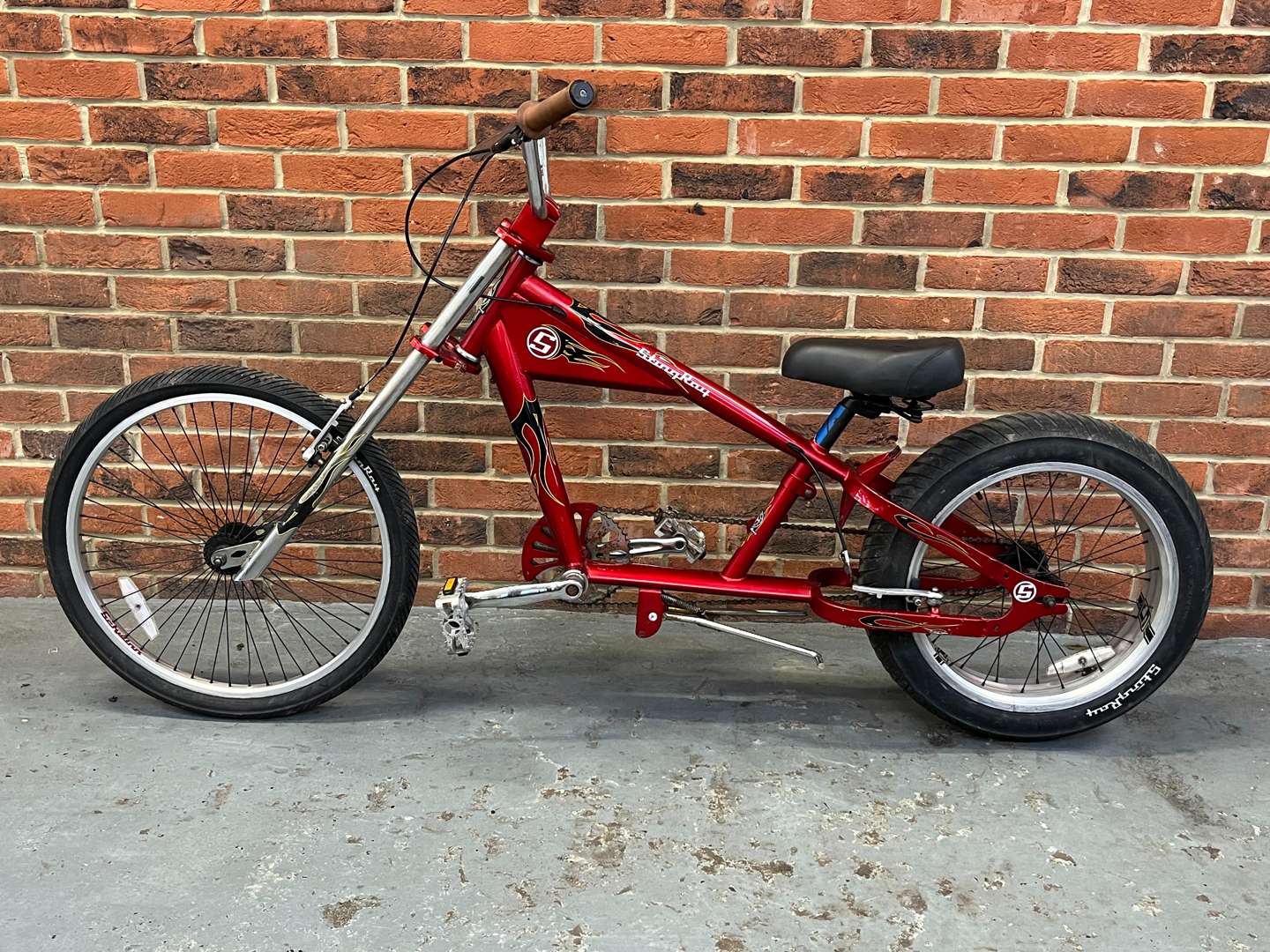 <p>Schwinn Stingray Child's Bicycle&nbsp;</p>