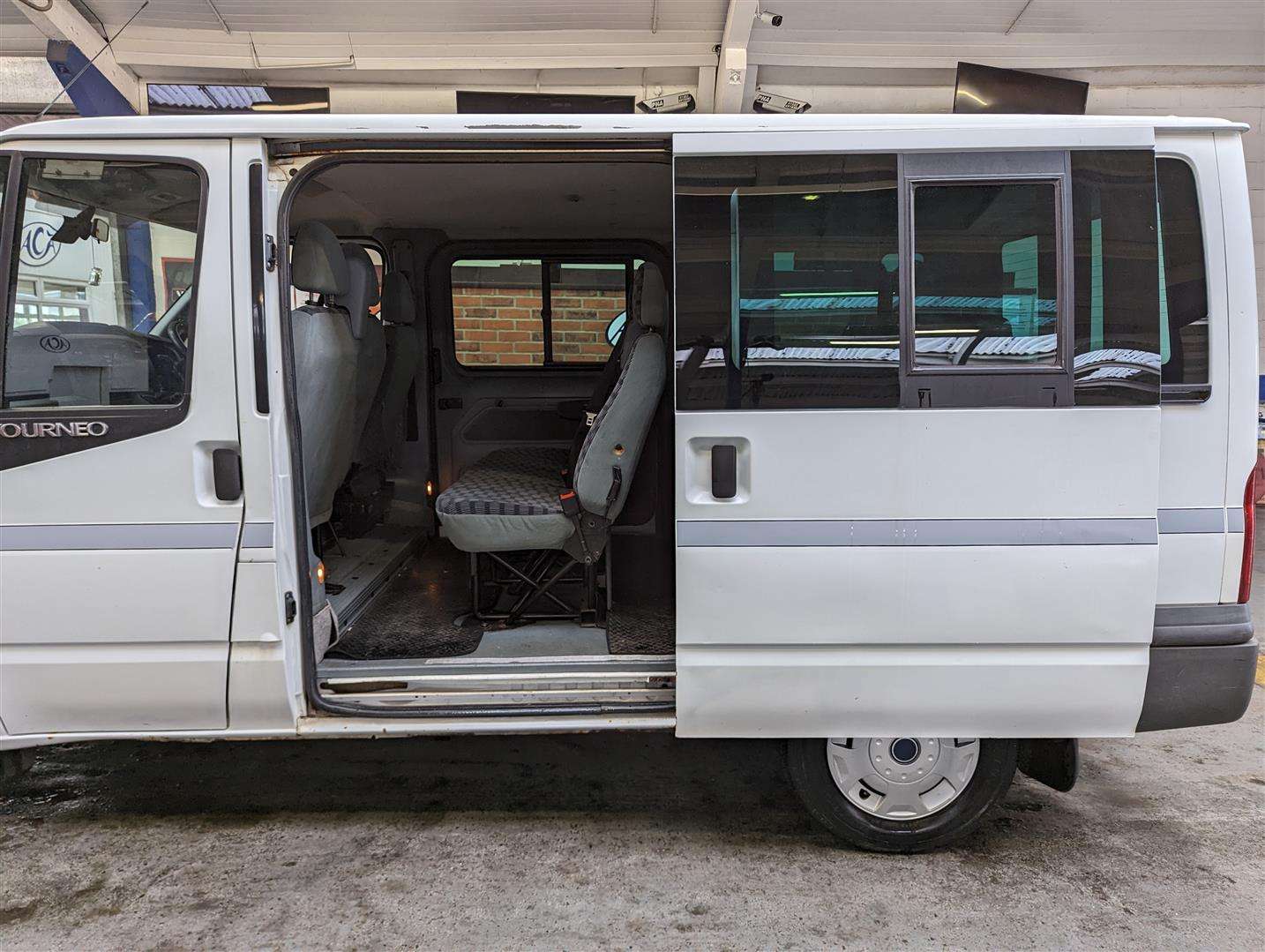 <p>2007 FORD TRANSIT TOURNEO</p>